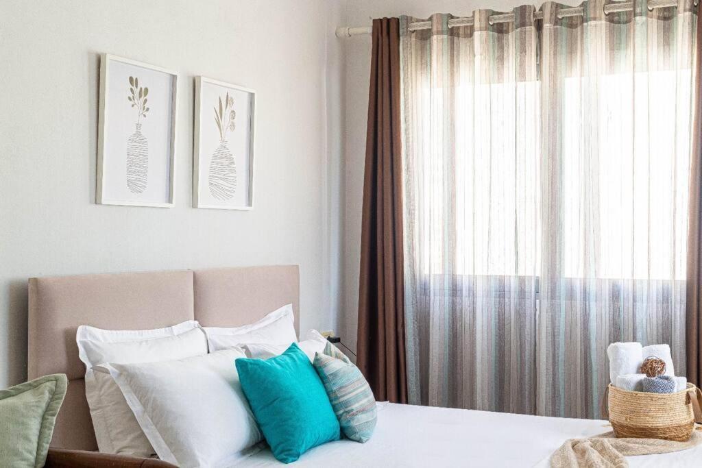 Apartment New - Super Sea View N' Easy Access Himare